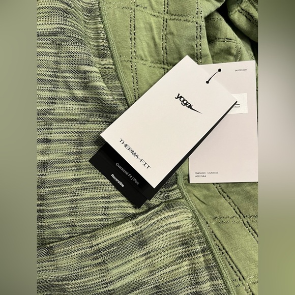 NEW NIKE - Yoga Therma-FIT Luxe​ Top - Picture 13 of 16